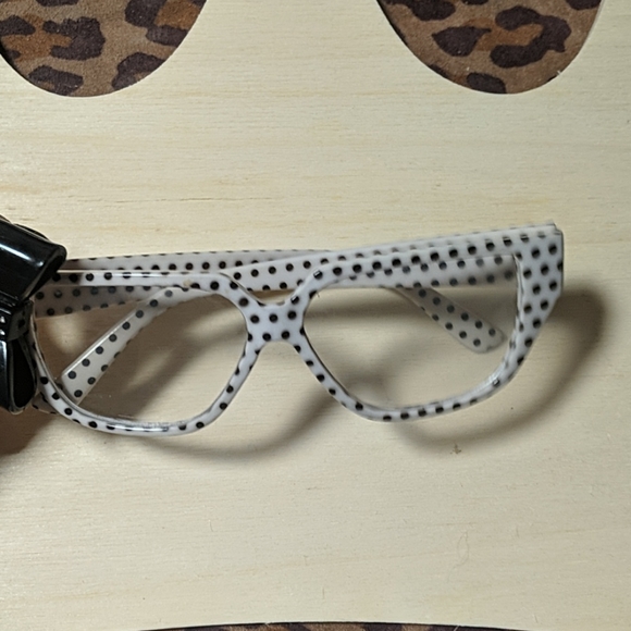 Hello Kitty Polkadot Rhinestone Glasses *rare* - Picture 3 of 3